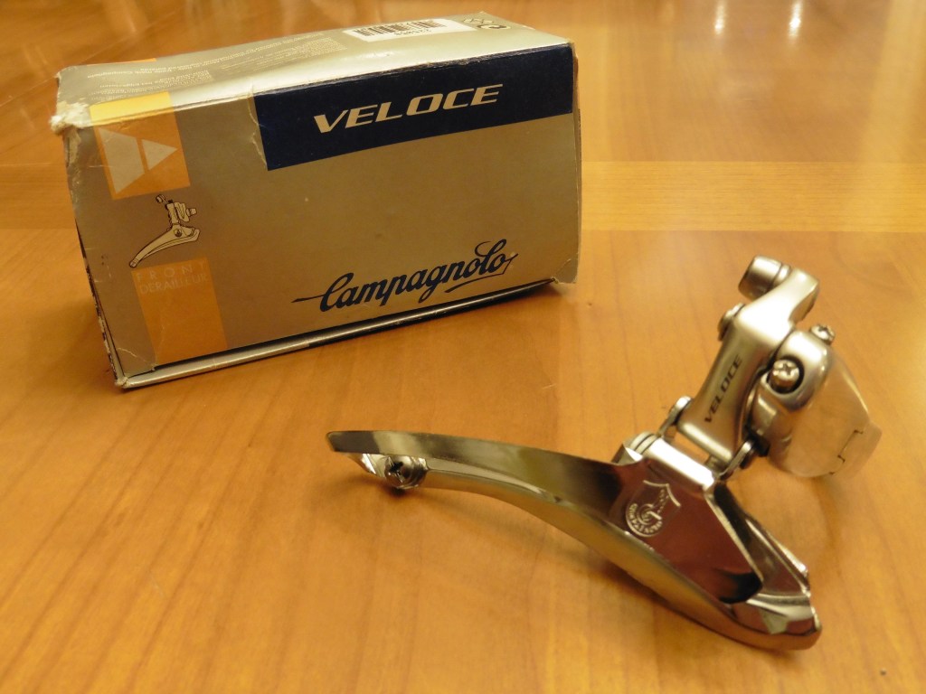 transmission vélo campagnolo 10 vitesses
dérailleur avant 10v campagnolo
composant vélo route haut de gamme neuf